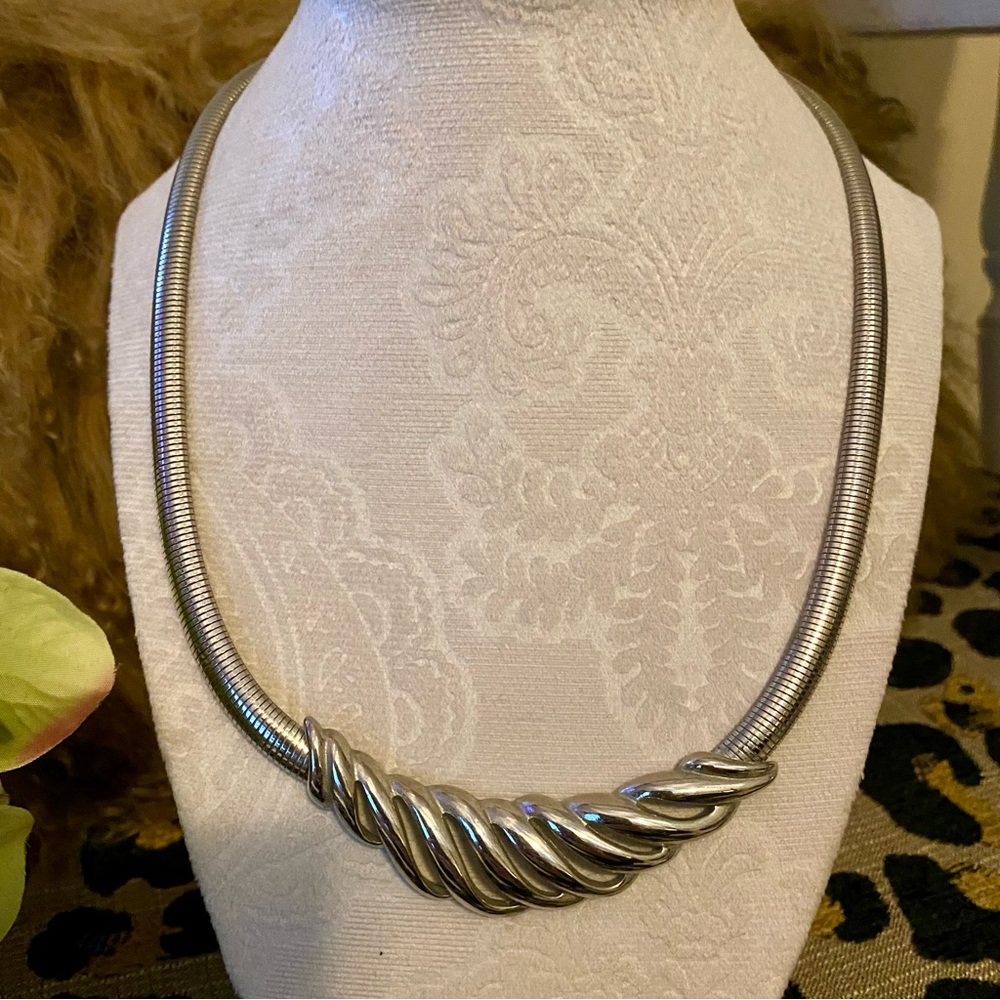Vintage Silver Serpentine Statement Necklace - image 3